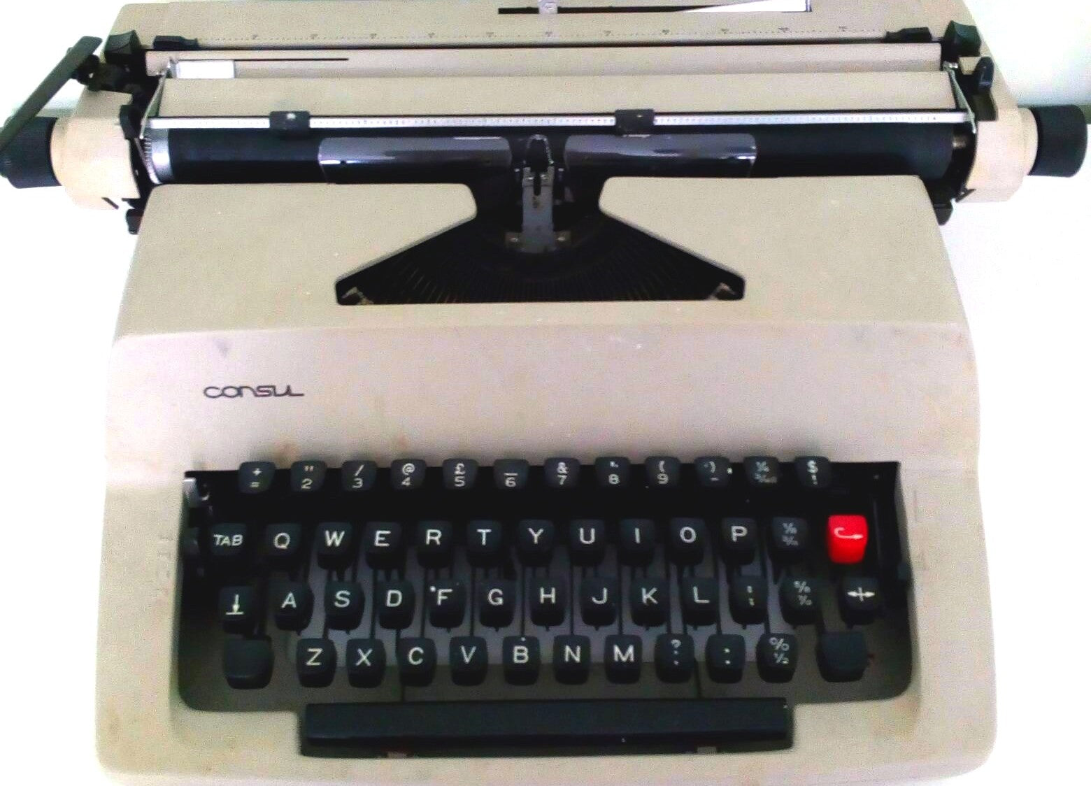 Vintage Consul  Typewriter