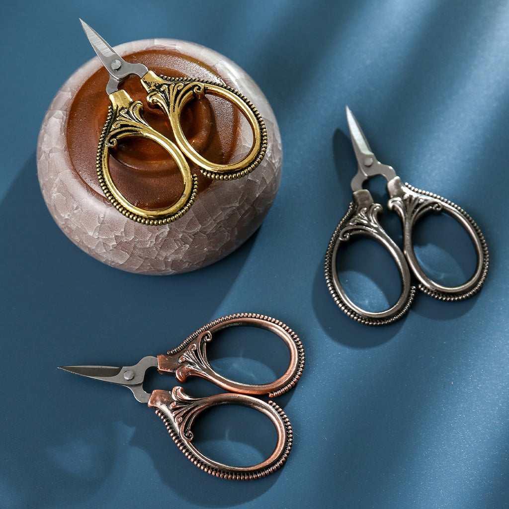 Adorable Mini Scissors – Elegant & Practical