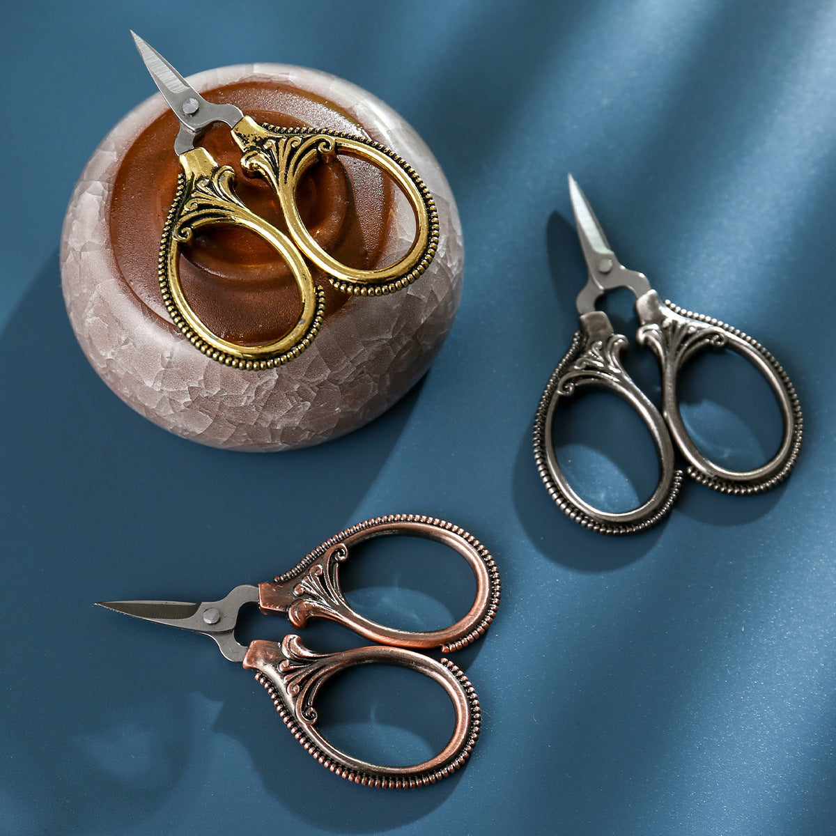 Adorable Mini Scissors – Elegant & Practical