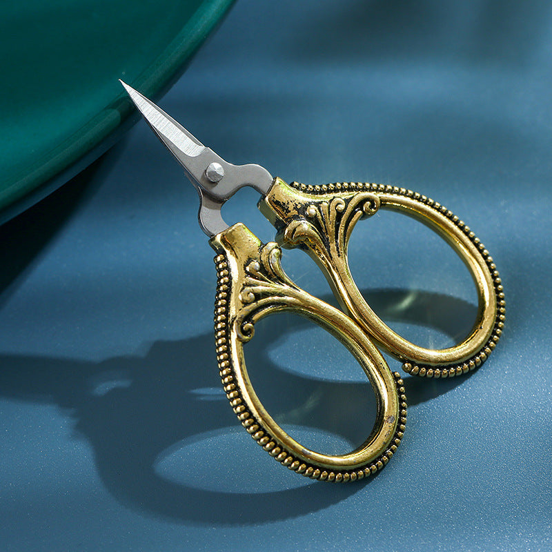 Adorable Mini Scissors – Elegant & Practical