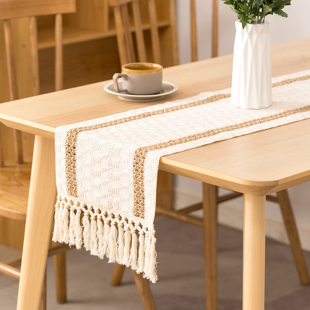 Willow Weave Linen Runner