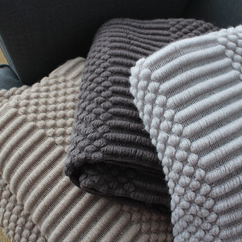 Cosy Nordic Solid Knit Blanket – Simple, Warm, Timeless
