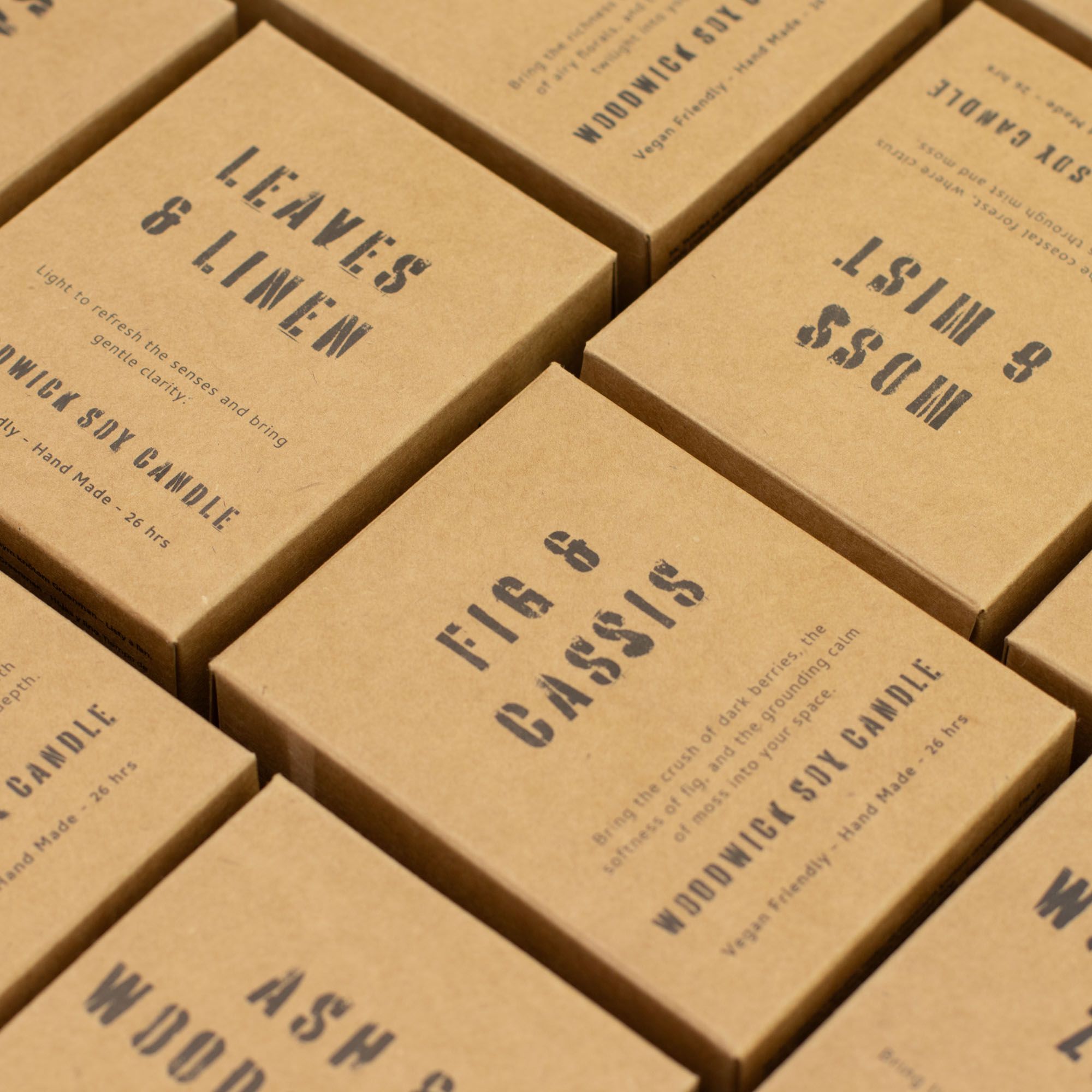 Greenman Woodwick Soy Candle - Leaves & Linen