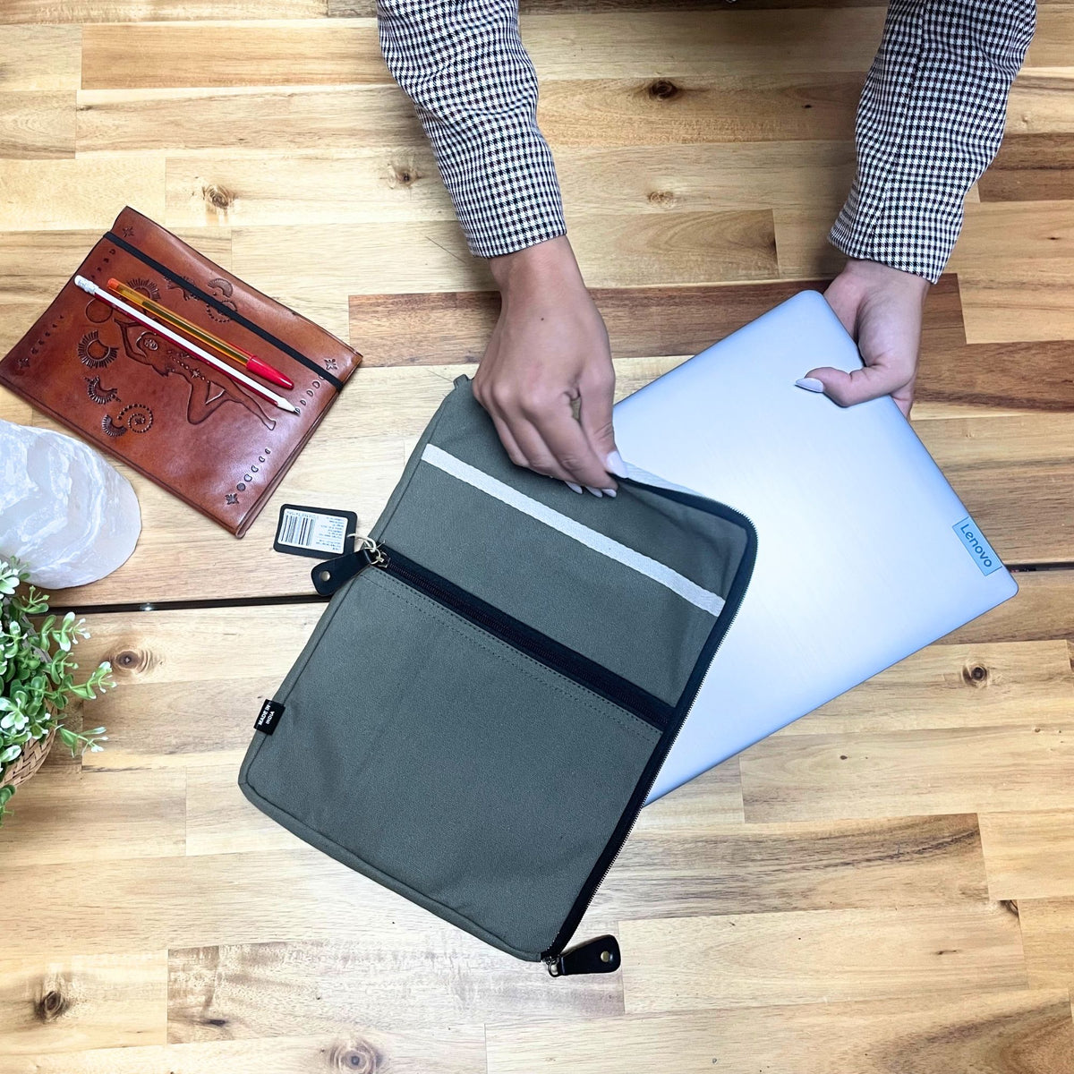 Canvas Travel Tablet Pouch - Olive