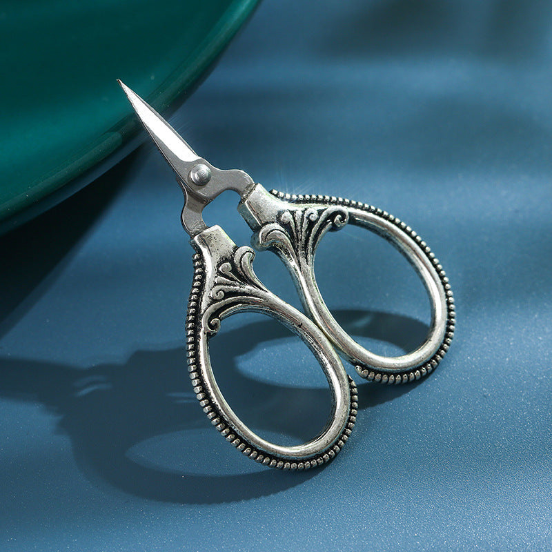 Adorable Mini Scissors – Elegant & Practical