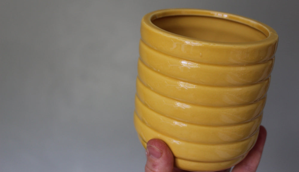Beehive Plant pot - Mustard
